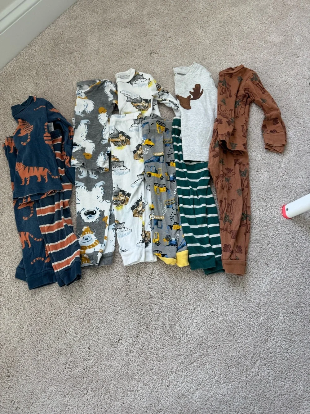 Pajama Bundle Carters 2T - various prints